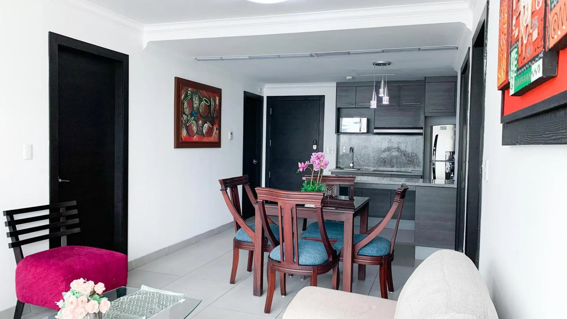 Depa Piso Alto Frente Al Mall Del Sol Guayaquil Apartmán